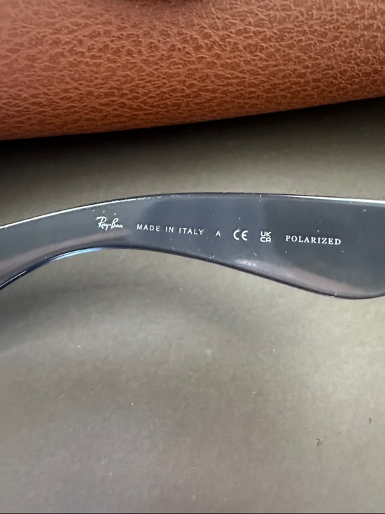 Ray-Ban New Wayfarer Sunglasses - Blue  with Grey Lenses Polarized RB2132 Unisex main image 7